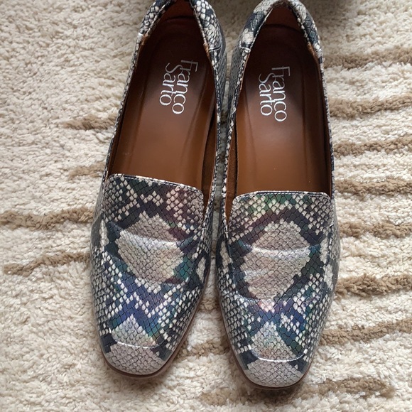 Used once snake print shoes - Picture 2 of 4